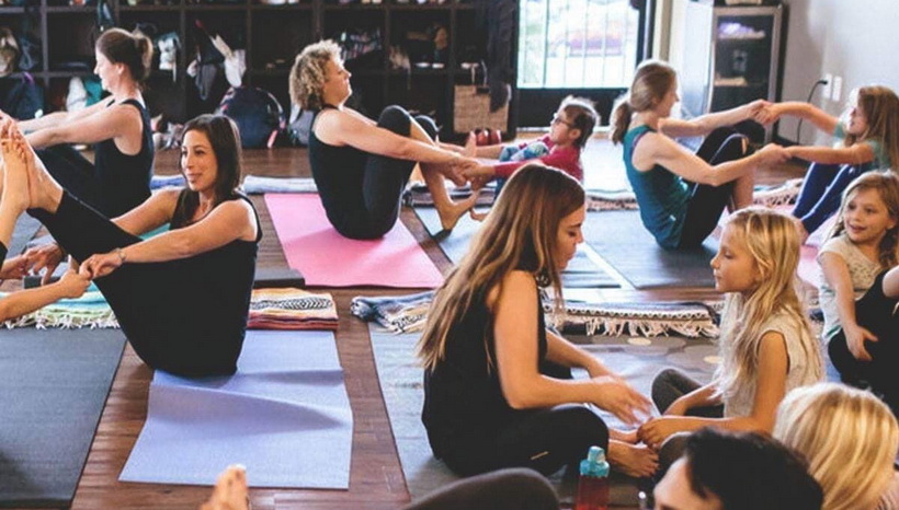 Porodični yoga čas u decembru